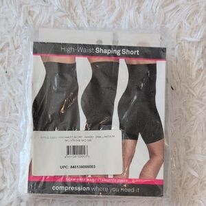High-Waist Shaping Short - Black